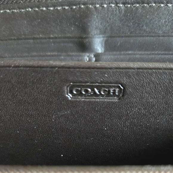 Coach Brown and Tan Women's Wallet ZERO Callouts - Picture 9 of 10